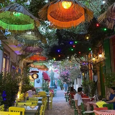Alsancak Seaside 250 Walk بيت ضيافة *